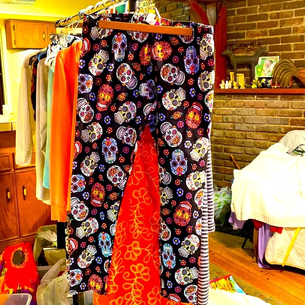 HALLOWEEN SUGAR SKULL DAY OF THE DEAD NOBO  LEGGINGS XL 15 17 NWOT